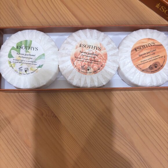 SOTHYS Travel Size + Samples + Soap Set - Picture 3 of 11